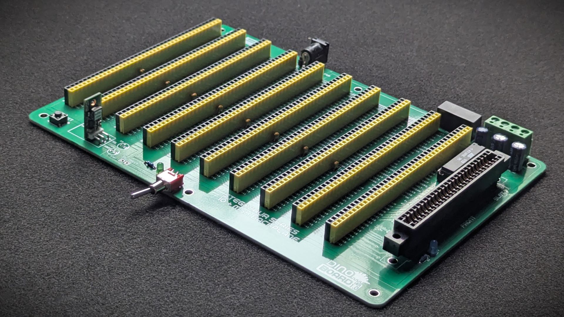 Stegosaur 10 RCBUS + MSX Slot Backplane